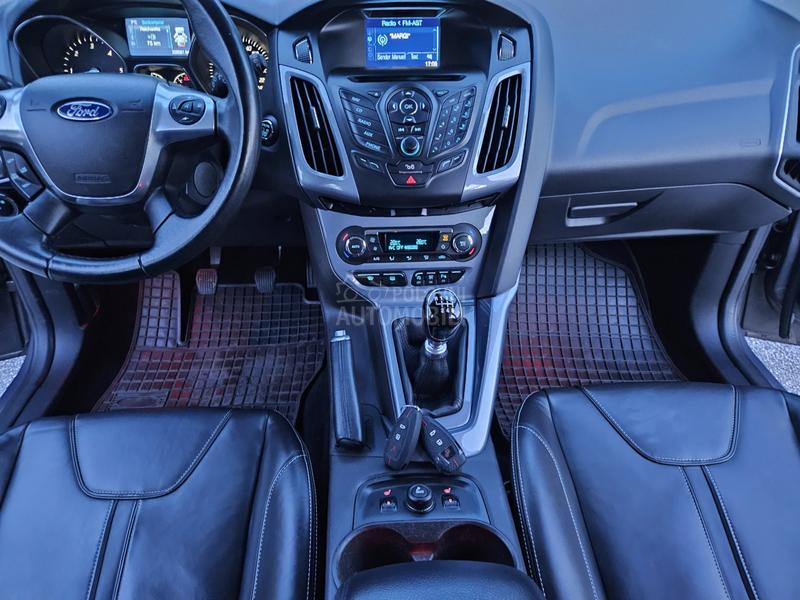 Ford Focus 1.6 TDI. FUL NOV