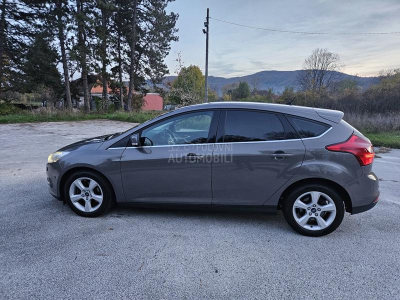 Ford Focus 1.6 TDI. FUL NOV