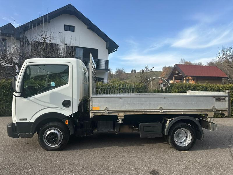 Nissan Cabstar