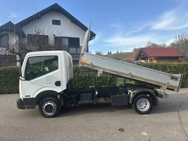 Nissan Cabstar