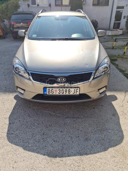 Kia cee`d sw 