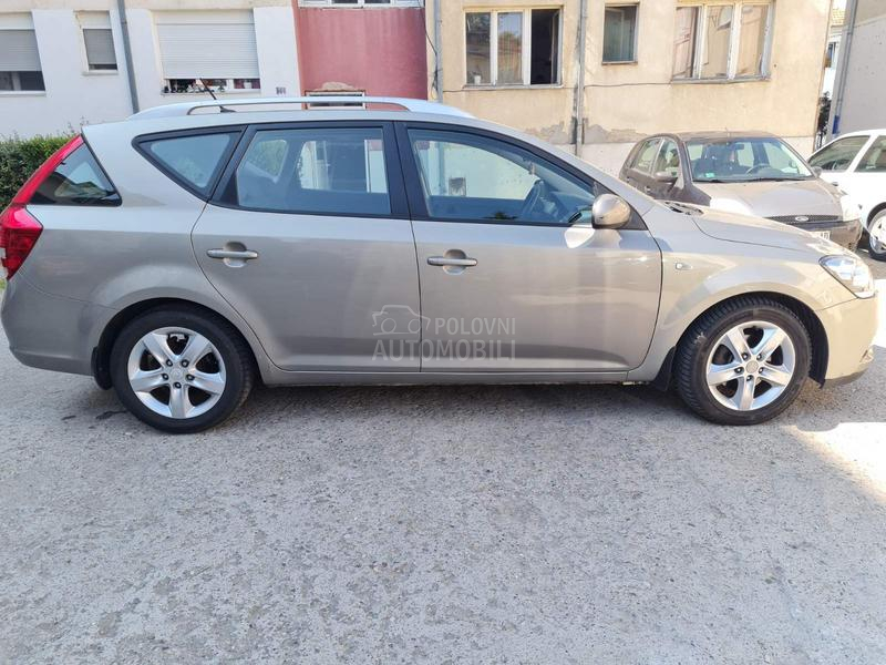 Kia cee`d sw 
