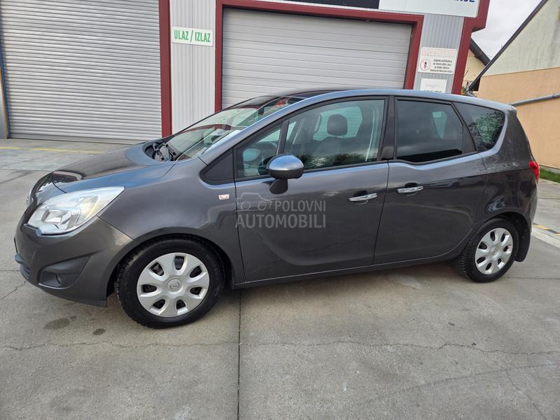 Opel Meriva 1.3CDTi  COSMO