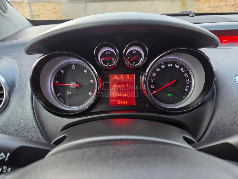 Opel Meriva 1.3CDTi  COSMO