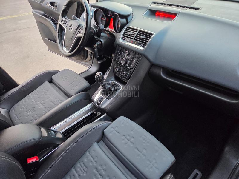 Opel Meriva 1.3CDTi  COSMO