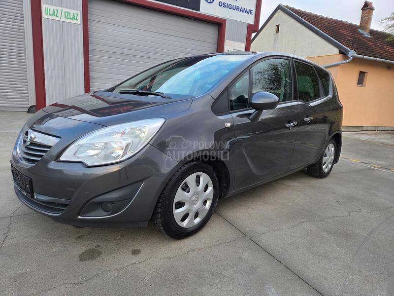 Opel Meriva 1.3CDTi  COSMO