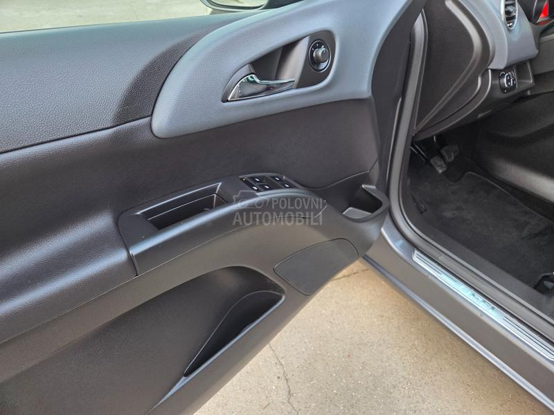 Opel Meriva 1.3CDTi  COSMO