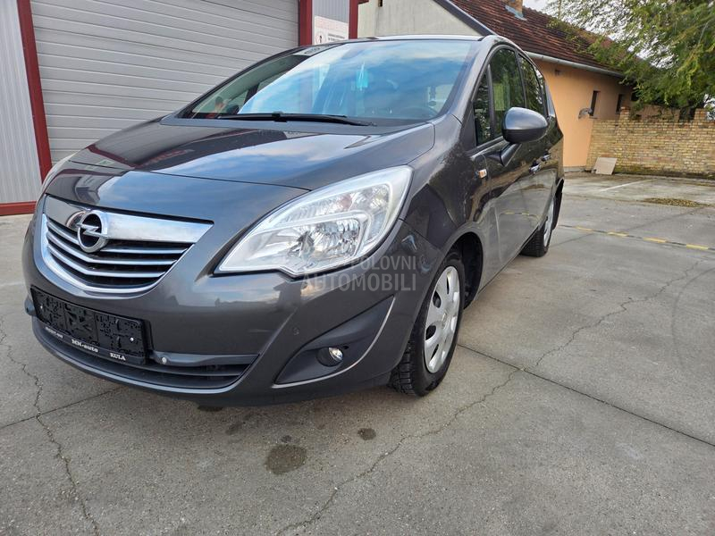 Opel Meriva 1.3CDTi  COSMO