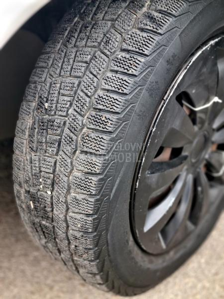 Alfa Romeo 147 1.6b /BAŠ D0BRA/