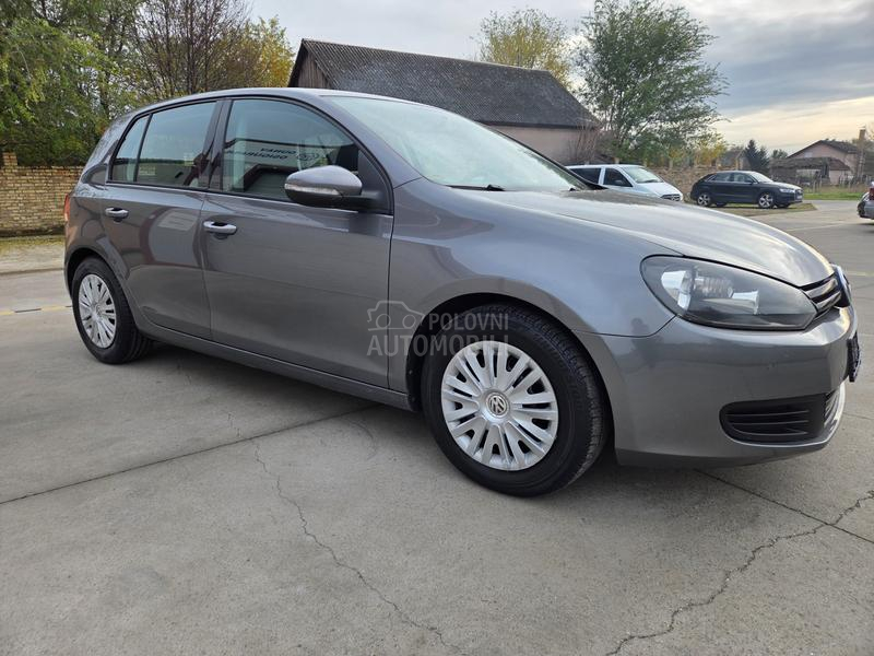 Volkswagen Golf 6 1.6TDi COMFORTLINE