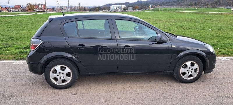 Opel Astra H 