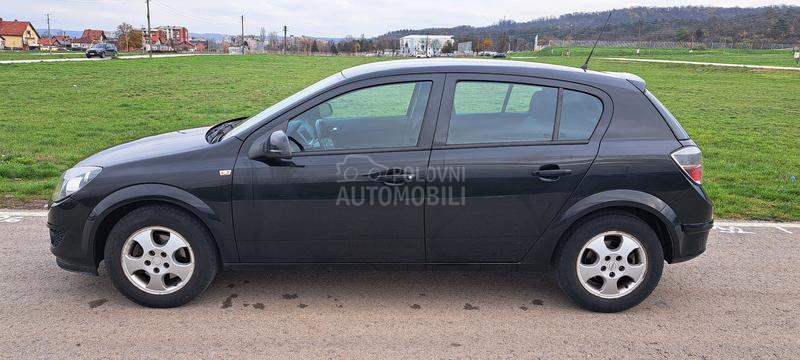 Opel Astra H 