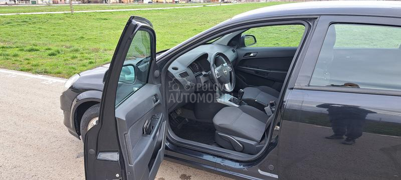 Opel Astra H 
