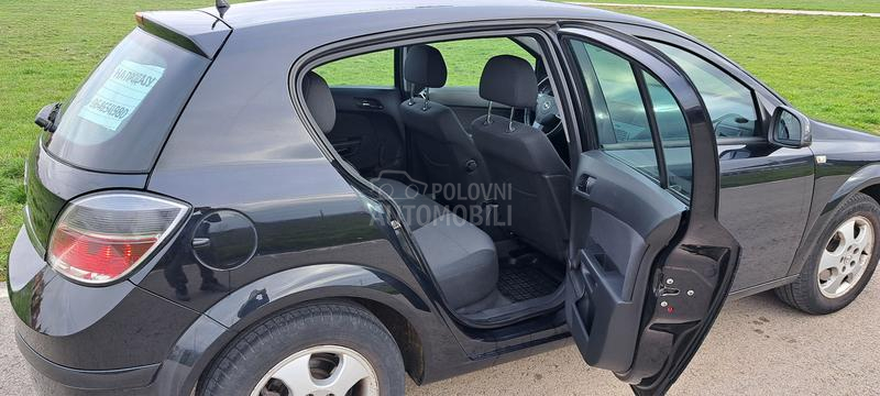 Opel Astra H 