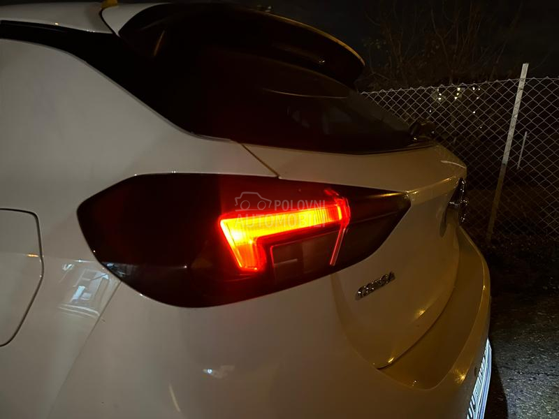 Opel Corsa F 1.2 Edition Srbija