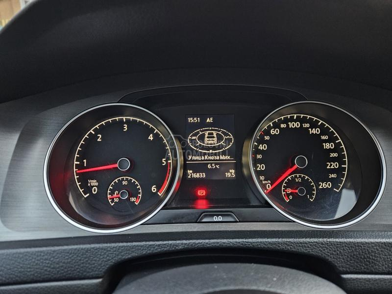 Volkswagen Golf 7 1.6TDI 77K.W /N.O.V/