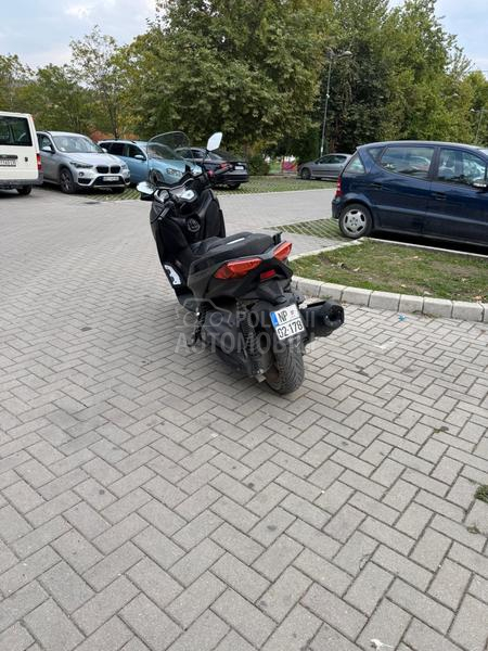 Yamaha XMAX tec