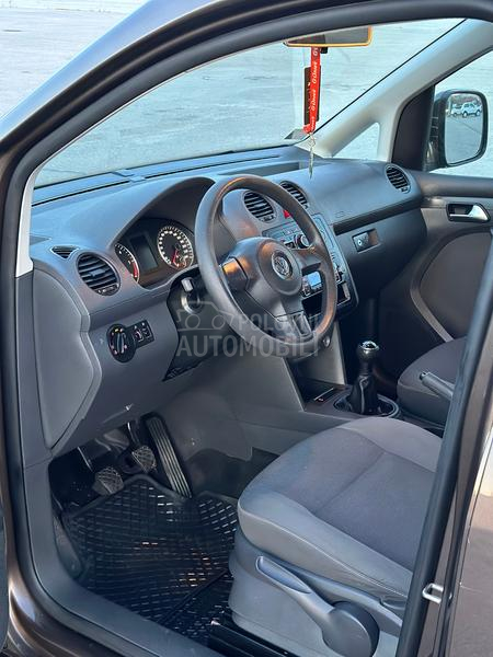Volkswagen Caddy 1.6 TDI 7 SED
