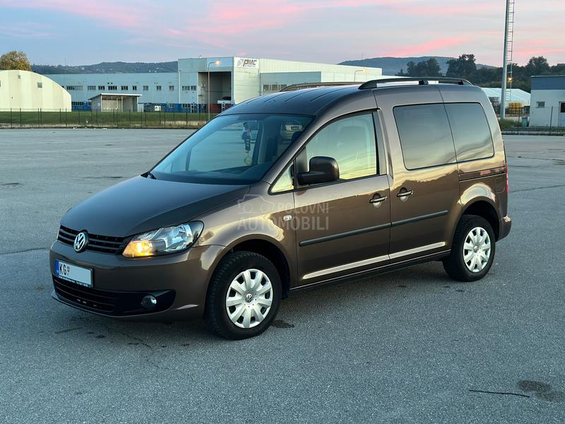 Volkswagen Caddy 1.6 TDI 7 SED