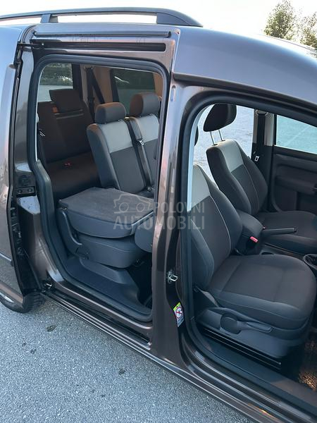 Volkswagen Caddy 1.6 TDI 7 SED