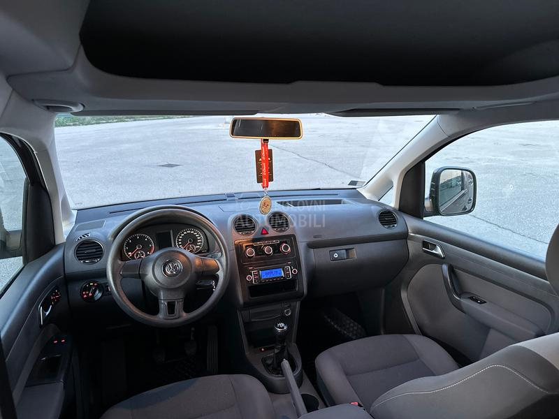 Volkswagen Caddy 1.6 TDI 7 SED