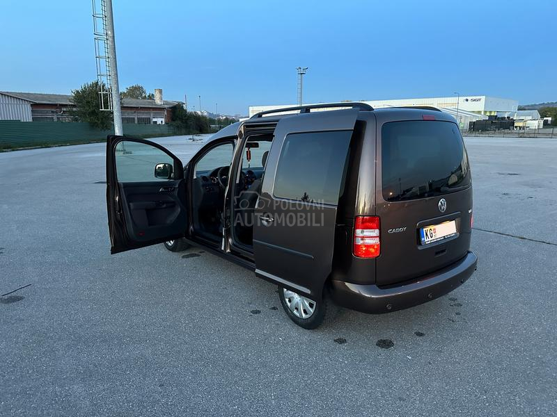 Volkswagen Caddy 1.6 TDI 7 SED