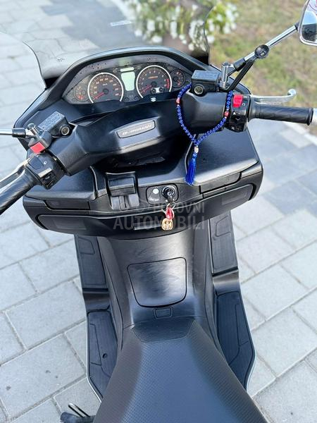 Suzuki burgman