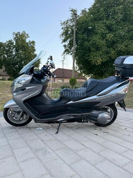 Suzuki burgman