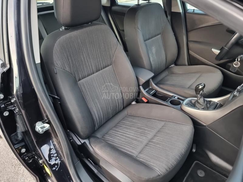 Opel Astra J 1.6 16v.CH