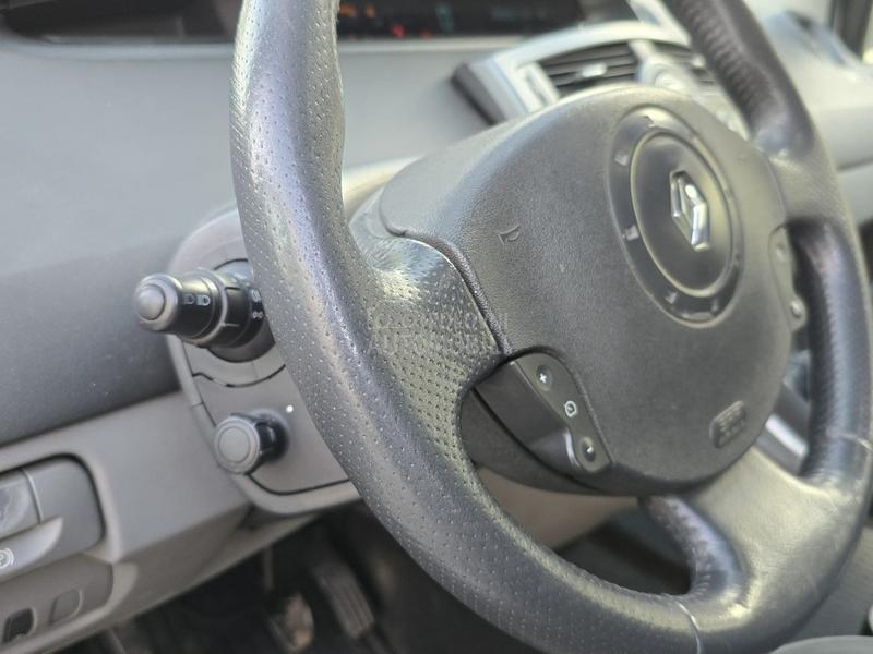 Renault Scenic 1.9 DCI