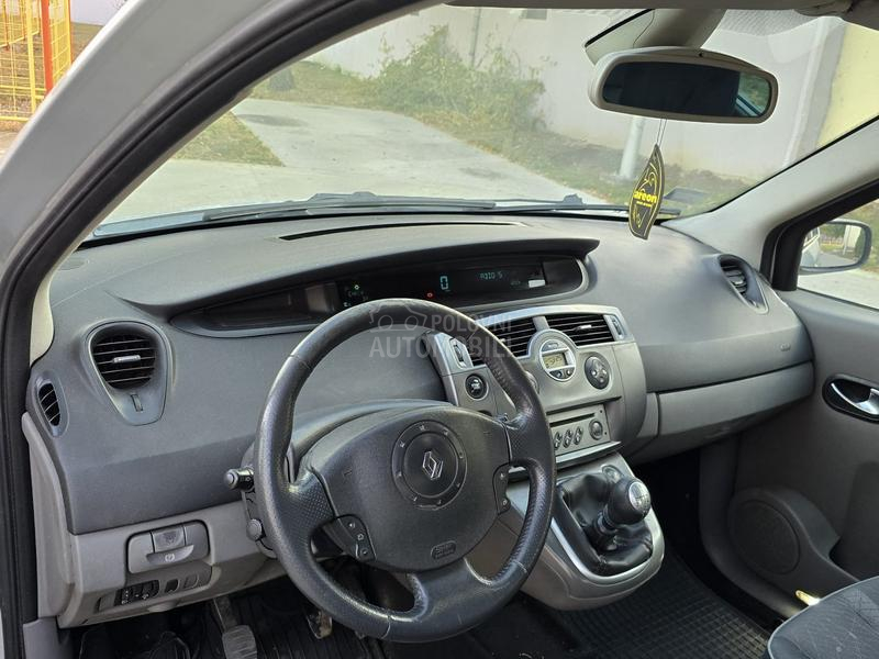 Renault Scenic 1.9 DCI