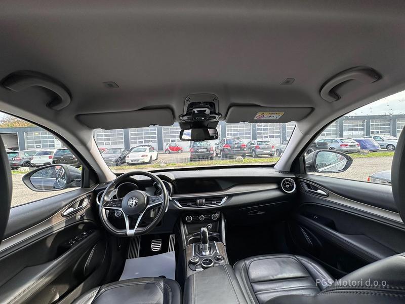Alfa Romeo Stelvio 2.0 Q4