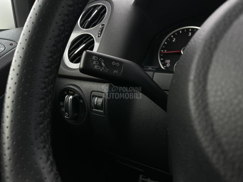 Volkswagen Tiguan R-LINE  4x4 CH