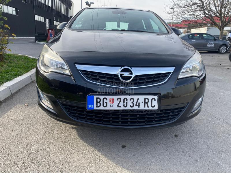 Opel Astra J 1.4