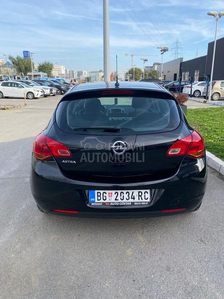 Opel Astra J 1.4
