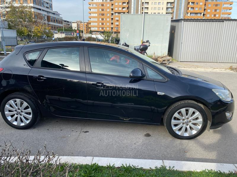 Opel Astra J 1.4