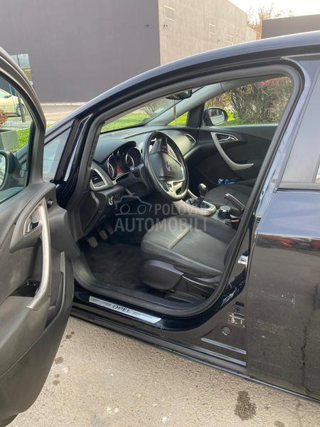 Opel Astra J 1.4