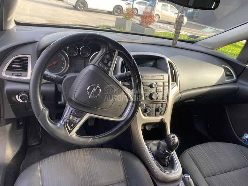 Opel Astra J 1.4