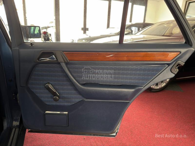 Mercedes Benz W124 260E