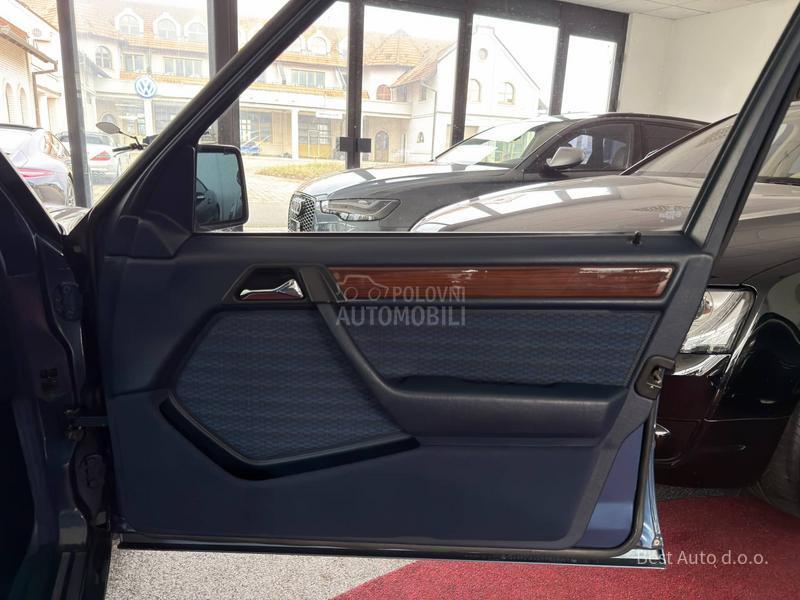 Mercedes Benz W124 260E