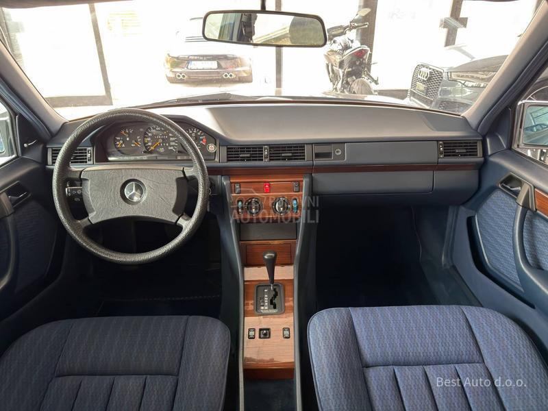Mercedes Benz W124 260E