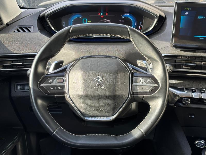 Peugeot 3008 1.6 ALLURE HYBRID