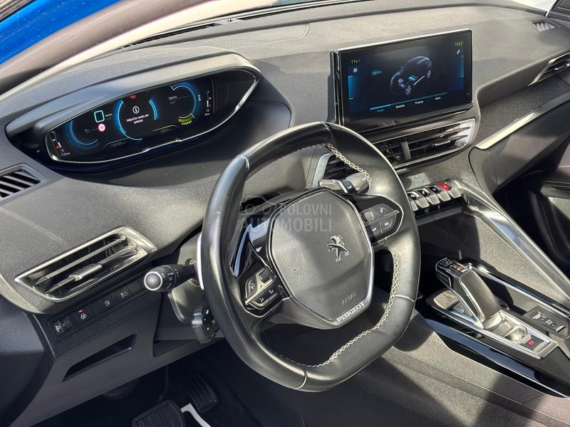 Peugeot 3008 1.6 ALLURE HYBRID