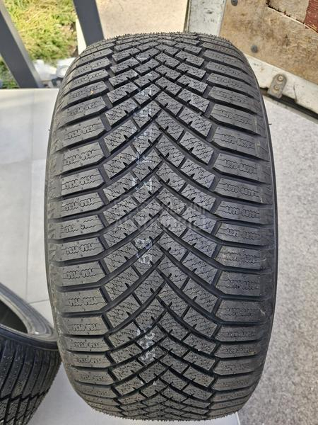 Yokohama 305/35 R21 Zimska