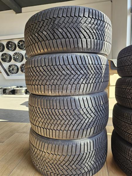 Yokohama 305/35 R21 Zimska