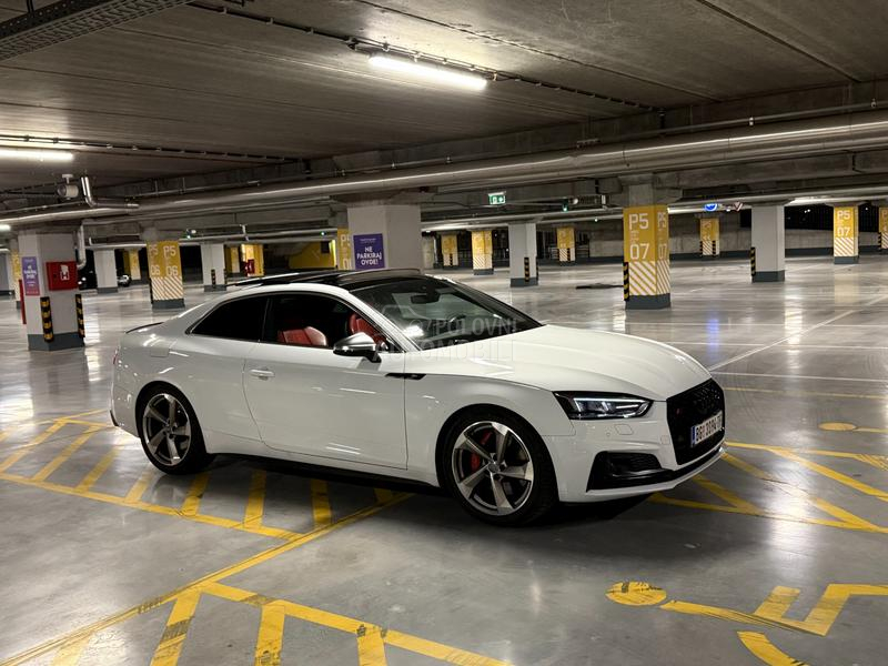 Audi S5 