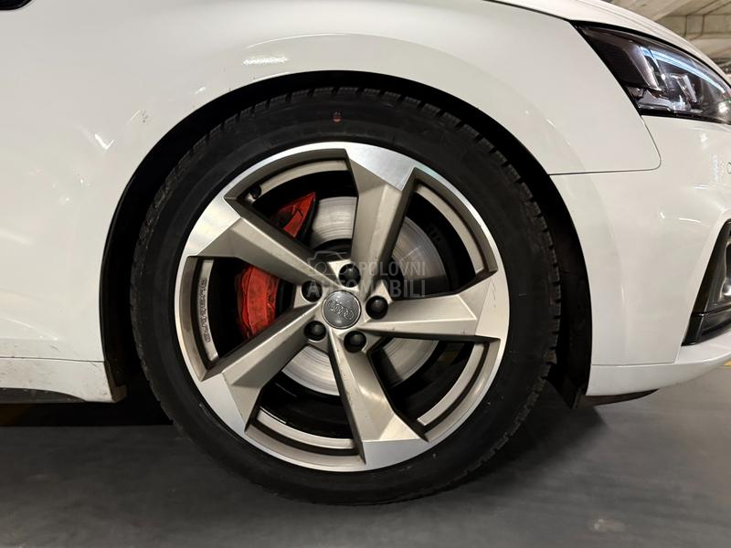 Audi S5 
