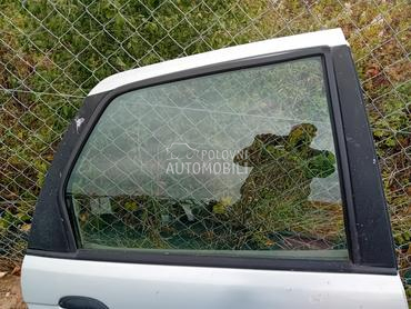 Zadnje desno staklo za Renault Scenic