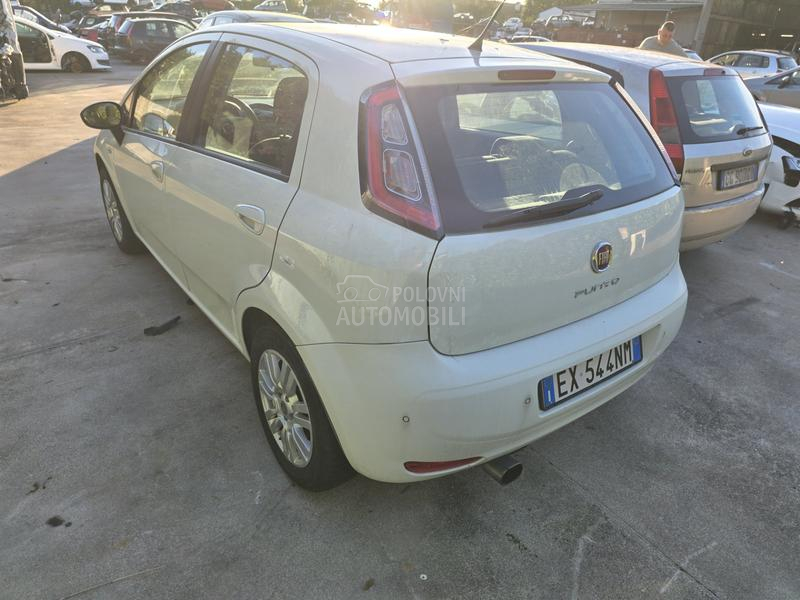 Fiat Grande Punto Evo1.3 2011. god. -  kompletan auto u delovima