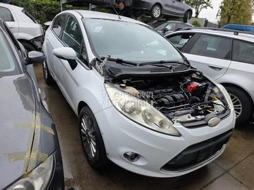 Ford Fiesta 2010. god. -  kompletan auto u delovima